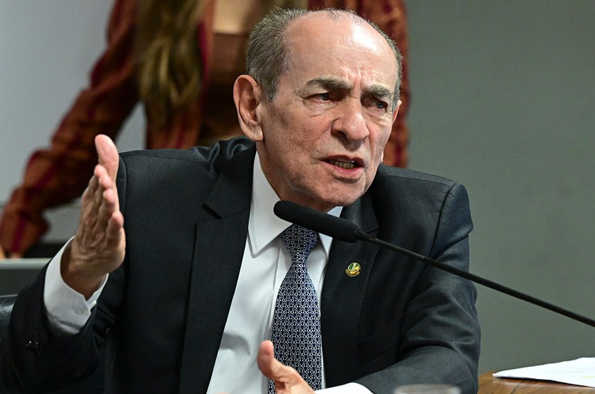 Senado vota novo Código Eleitoral com quase 900 artigos. Mudanças incluem cotas femininas, impressão do voto e regras sobre fake news para 2026.