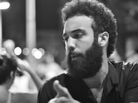 Tiago West, músico, poeta e artista visual de Pernambuco, morreu aos 40 anos após passar mal no Recife. Artista era referência na cena contemporânea.