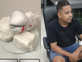 Imagem dividida mostra porções de droga apreendidas sobre balança e homem detido sentado em cadeira durante ação policial